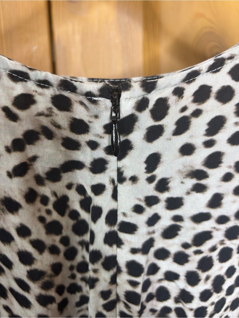 Anine Bing Kingston Long Sleeve Leopard-Print Mini Dress in Size Large - Picture 7 of 12